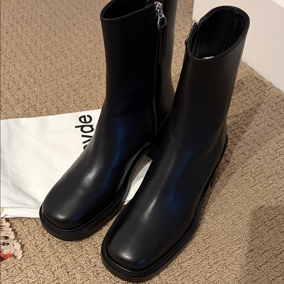 NWT Aeyde Black Teddy Boots 38 - Picture 9 of 14